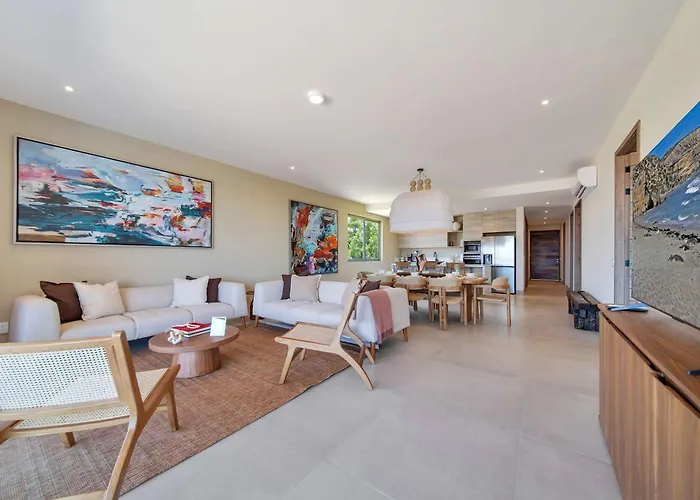 Stunning, Brand New 3 Bdrm In Vistavela Sunset Holiday home